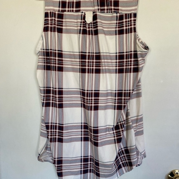 NWT justify large red, white and blue plaid sleeveless top - Picture 2 of 6